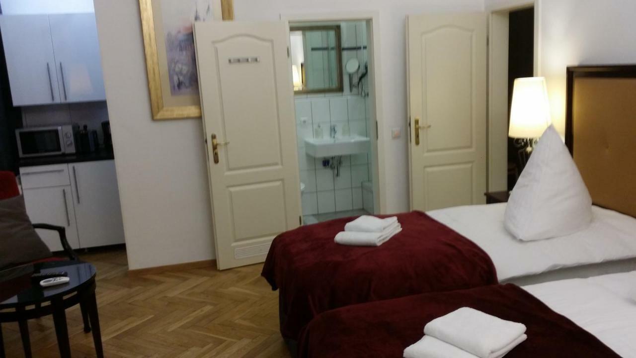 Studio An Der Therme Баден-Баден Екстериор снимка